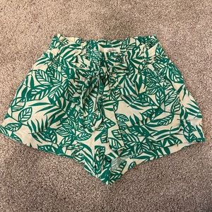 ❌SOLD❌ Tropical Leaf Pattern Shorts with Tie Belt